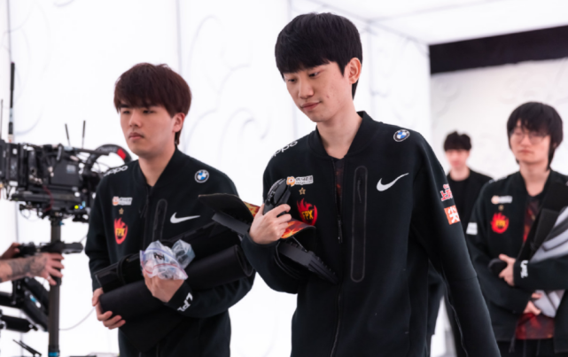 开云体育-Doinb官方宣布重返赛场新规，美国队引发争议！