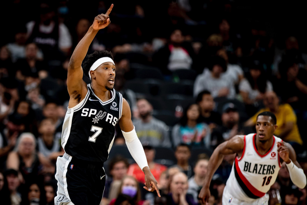 关于窗口期葡超焦点战；圣安东尼奥马刺刷新队史纪录；目标明确；球队文化再被提及的信息