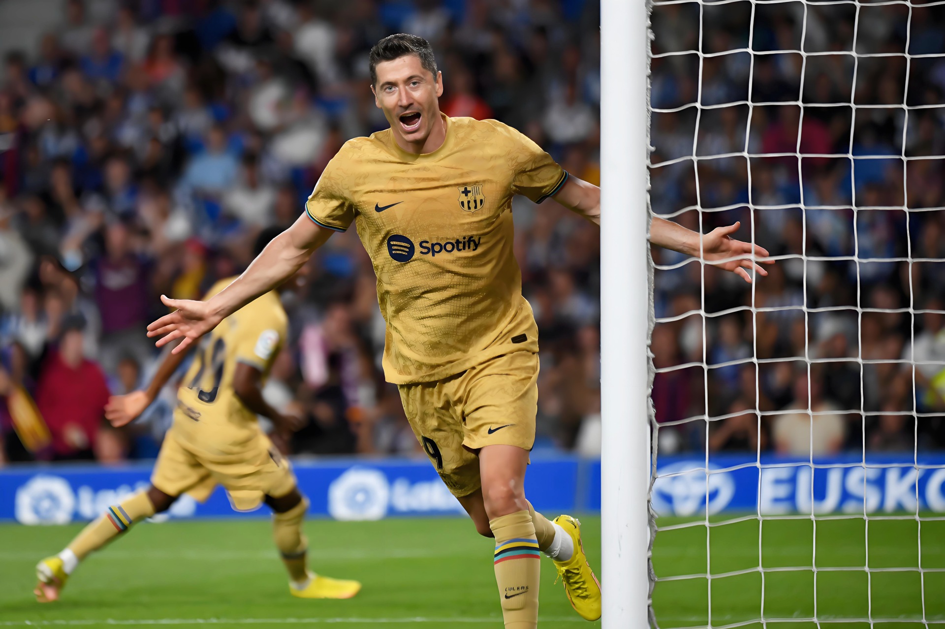 Kaiyun-关于莱万多夫斯基在TL比赛中惊险取胜，战术调整引发热议！的信息